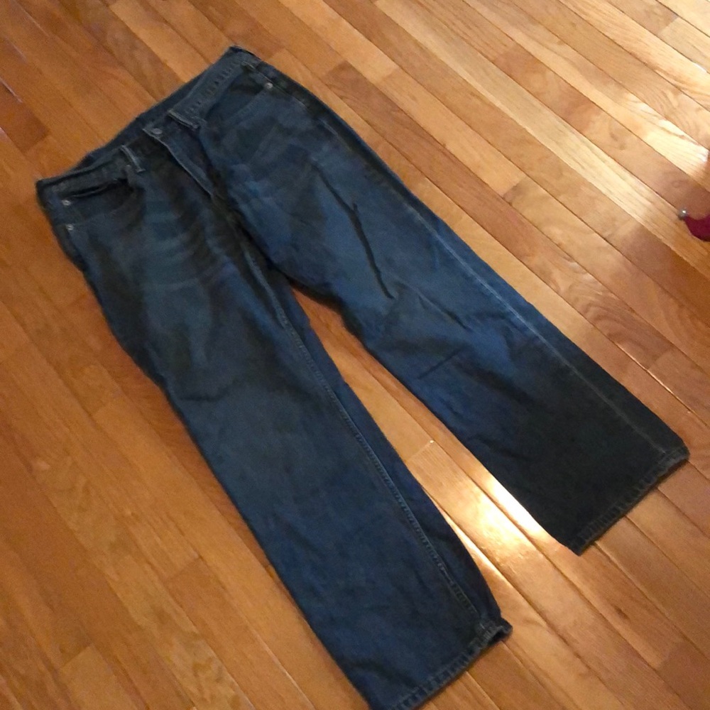 Levi’s medium blue 514 jeans EUC 34/30